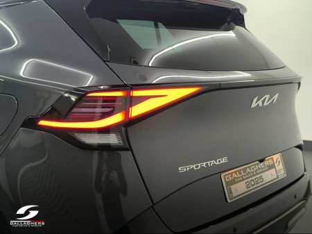2025 Kia Sportage (251) PHEV MY25 1.6 PETROL HYBRID €40,995 thumbnail