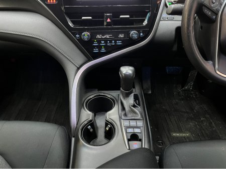 2022 Toyota Camry €29950! 2022 TOYOTA CAMRY X 2.5 AUTOMATIC / CRUISE CONTROL / REVERSE CAMERA AND MORE €29,950 thumbnail