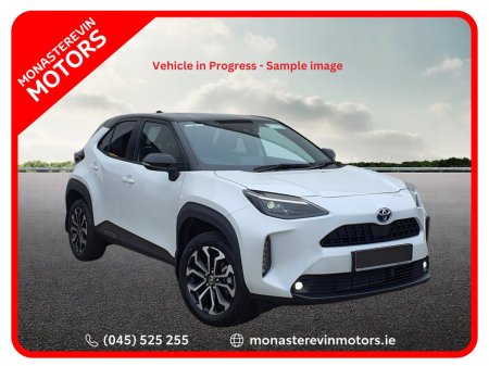 2022 Toyota Yaris CR LUNA 4DR AUTO €25,888