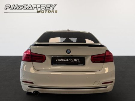 2015 BMW 3 Series - thumbnail 6