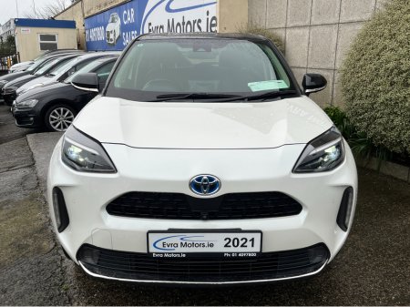 2021 Toyota Yaris Cross Z HYBRID AUTOMATIC 1.5 PETROL //HIGH SPEC//HALF LEATHER HEATED SEATS//HEATED STEERING WHEEL//360 PARKING CAMERAS// €22,950 thumbnail