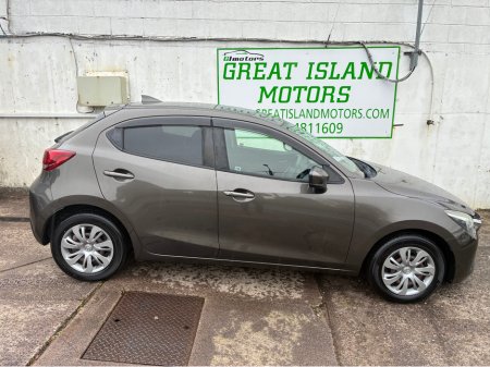 2016 Mazda Demio - thumbnail 3