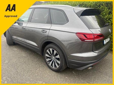 2019 Volkswagen Touareg - thumbnail 10