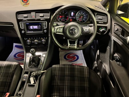 2016 Volkswagen Golf - thumbnail 12