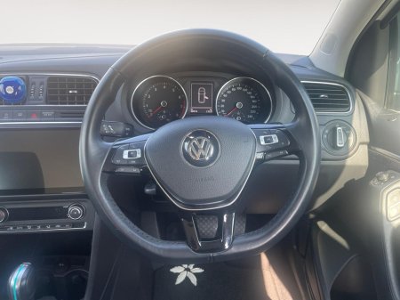 2016 Volkswagen Polo - thumbnail 11