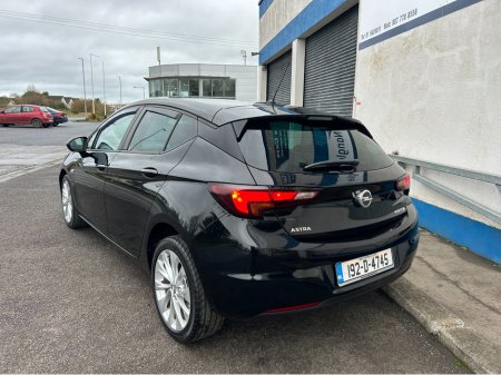 2019 Opel Astra SC 1.6 CDTI.  NCT 07/27. FINANCE AVAILABLE. TRADE IN WELCOME. www.nangleharris.ie. ALL CARS CHECKED WITH MOTORCHECK.IE CALL 01 5620011 €13,900