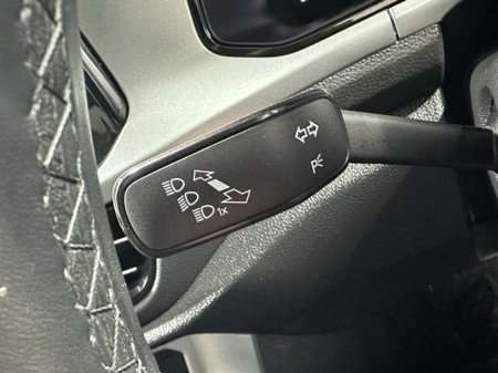 2025 Volkswagen T-Roc - thumbnail 19