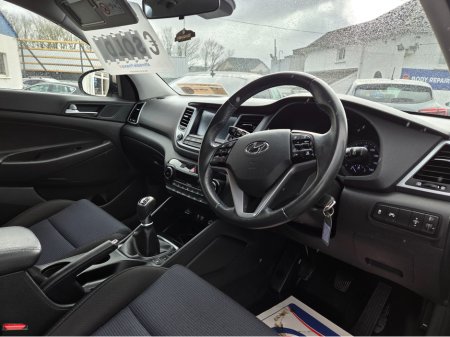 2017 Hyundai Tucson 1.7 CRDI SE NAV BL/DR 5 5DR €13,950 thumbnail