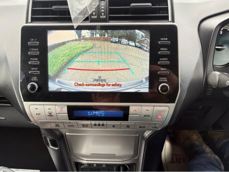 2023 Toyota Landcruiser 2.8 D4d LWB AUTO COMMERCIAL €52,950 thumbnail