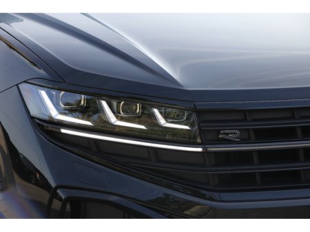 2025 Volkswagen Touareg - thumbnail 24