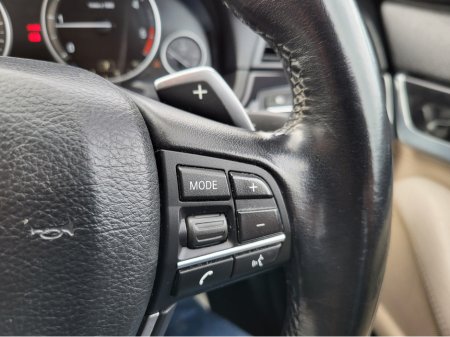 2011 BMW 5 Series - thumbnail 17