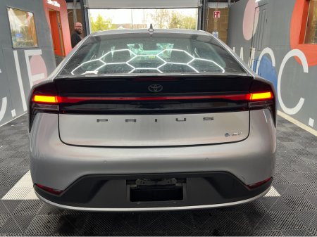 2025 Toyota Prius - photo 3