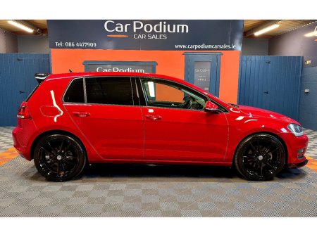 2015 Volkswagen Golf 1.4 TSI 5DR 150HP Highline €15,900 thumbnail