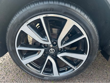 2015 Nissan Qashqai 1.6 DCI TEKNA 130bhp // FULL LEATHER // €9,900 thumbnail