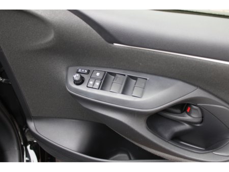 2020 Toyota Yaris - thumbnail 12