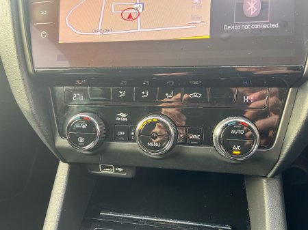 2021 Skoda Octavia - thumbnail 19