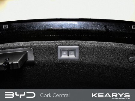 2024 BYD Seal 82.5kWh Design RWD €39,888 thumbnail