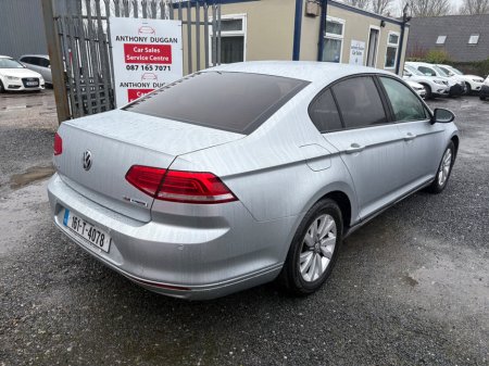 2016 Volkswagen Passat 1.6 TDI 120HP Trendline €10,995 thumbnail
