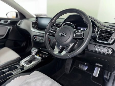 2020 Kia XCeed - thumbnail 2