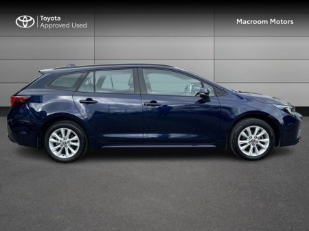 2024 Toyota Corolla - thumbnail 3