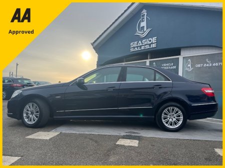 2010 Mercedes-Benz E Class - thumbnail 2