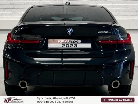 2023 BMW 3 Series - thumbnail 7