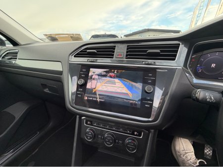 2020 Volkswagen Tiguan R-LINE BLACK EDT - 1.5 PETROL - AUTO - 12M WARRANTY - CAR: 1744 €34,950 thumbnail