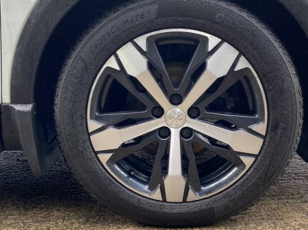 2023 Peugeot 3008 1.5 BlueHDi 130bhp Auto 6.4 GT €34,900 thumbnail