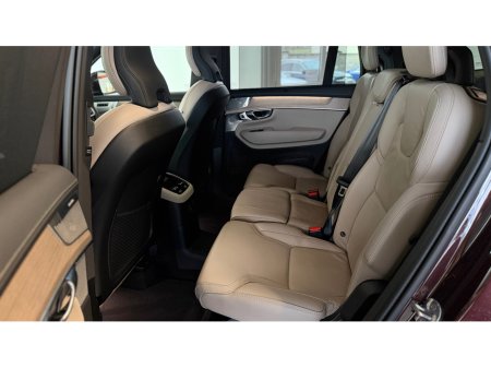 2025 Volvo XC90 - thumbnail 10