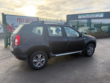 2015 Dacia Duster SIGNATURE 1.5 DCI 110 4X €8,950 thumbnail
