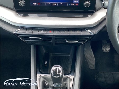 2024 Skoda Octavia AMBITION 2.0 TDI 115 €31,950 thumbnail