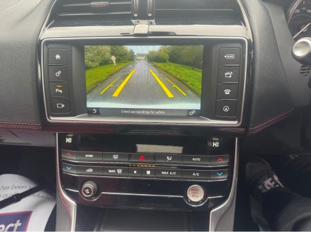 2018 Jaguar XE - thumbnail 7