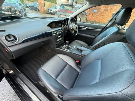 2014 Mercedes-Benz C Class - thumbnail 18