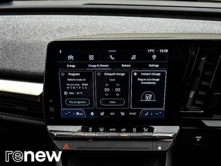 2024 Renault Megane E-Tech Techno EV60 220hp €29,900 thumbnail