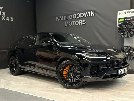 2025 Lamborghini Urus UNDER OFFER
