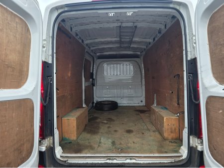 2022 Maxus Deliver 9 PV LH FWD BASE 4DR €5,500 thumbnail