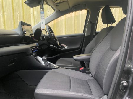 2023 Toyota Yaris 1.5 HYBRID LUNA  AUTO €18,999