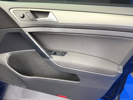 2015 Volkswagen Golf 1.2 TSI 110 bhp DSG Comfortline €12,999 thumbnail