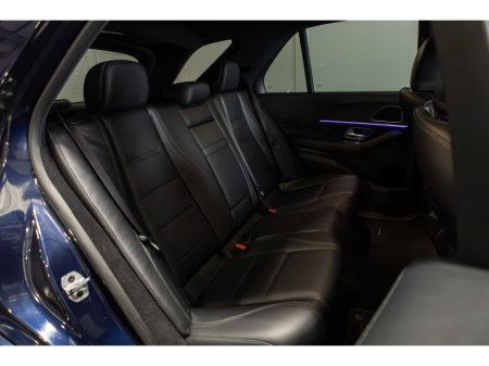 2022 Mercedes-Benz GLE Class GLE 350 de 4MATIC AMG Line €52,846 thumbnail