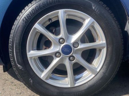 2019 Ford Fiesta - thumbnail 10