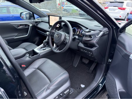 2024 Toyota Rav4 4X4 PHEV - Platinum Modelista - New model €48,940 thumbnail