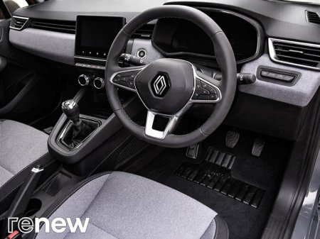 2025 Renault Clio - photo 6