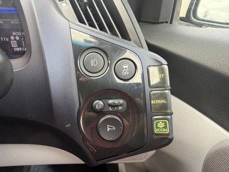 2011 Honda CR-Z - thumbnail 12