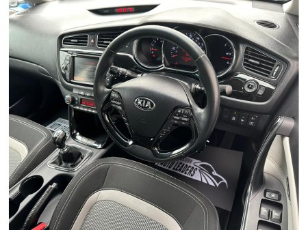 2015 Kia Ceed - thumbnail 18
