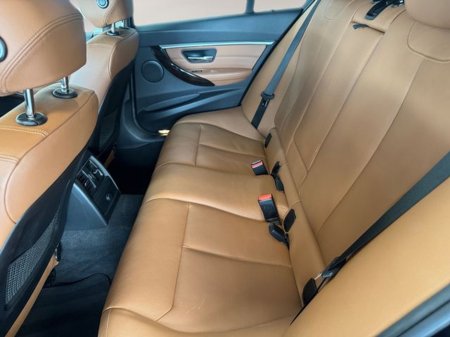 2016 BMW 3 Series - thumbnail 16
