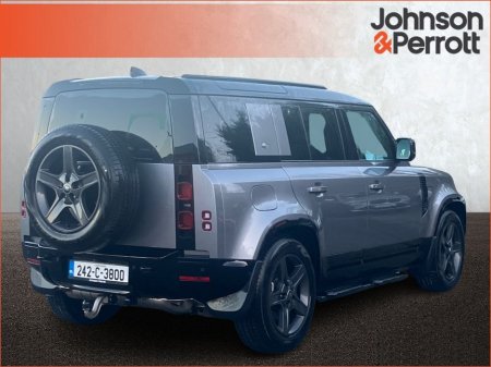 2024 Land Rover Defender 110 2.0 Si4 PHEV S (Land Rover Warranty until 2029) €89,900 thumbnail