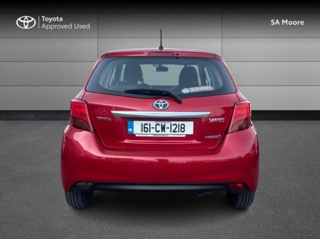 2016 Toyota Yaris - thumbnail 4