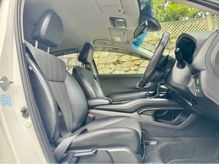 2015 Honda Vezel 1.5l HYBRID!!!AUTO!!ONLY 68K MLS !! €13,900 thumbnail