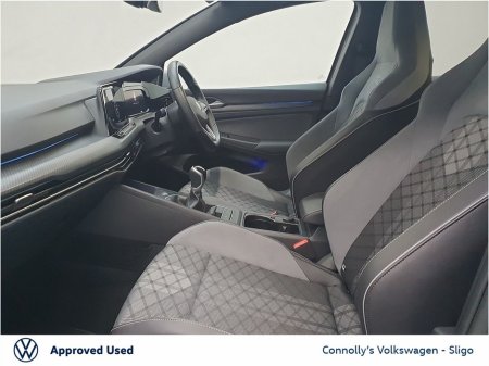 2022 Volkswagen Golf - view 4