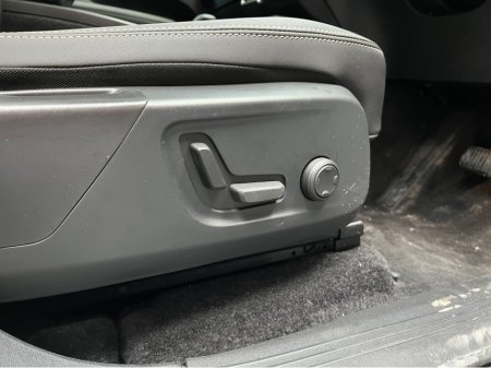 2023 Volvo XC40 - thumbnail 13